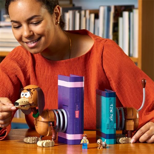 LEGO® | Disney és Pixar Toy Story: Slinky Kutya Könyvtámasz 43301