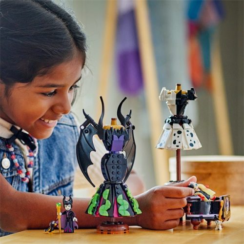 LEGO® | Disney gonosztevők Demóna és Szörnyella De Frász ruhái 43262
