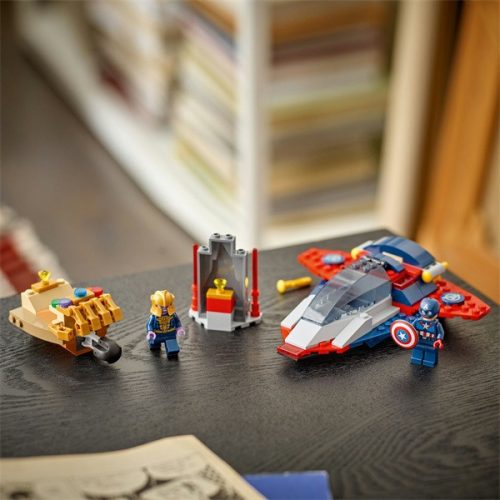 LEGO® | Marvel Amerika Kapitány vs. Thanos 2 minifigurával 76319