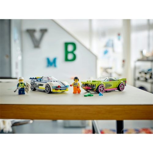 LEGO® City Rendőrautó és sportkocsi hajsza 60415