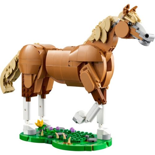 LEGO® Creator 3 az 1-ben Csodaszép ló játék állatot tartalmazó építőszett 31166