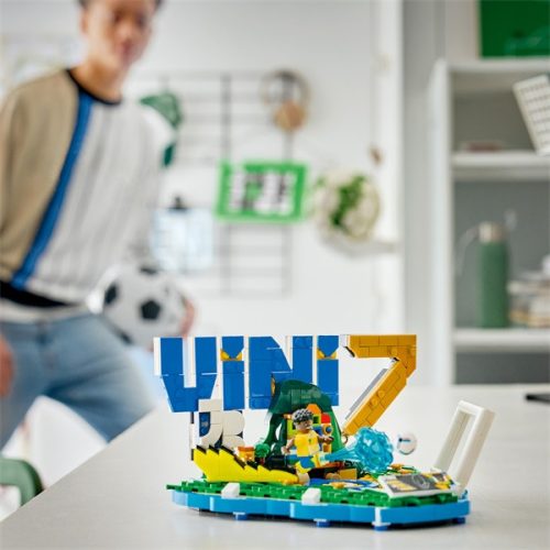 LEGO® Editions Vini Jr. – A futball legjobb pillanatai 43027