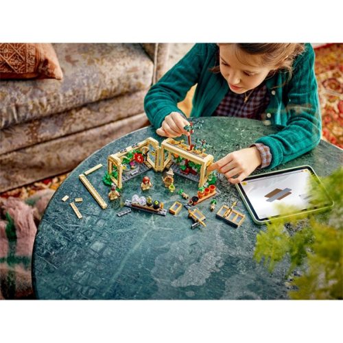 LEGO® Harry Potter™ Roxfort™ kastély: Gyógynövénytanóra, varázslóajándék 76445