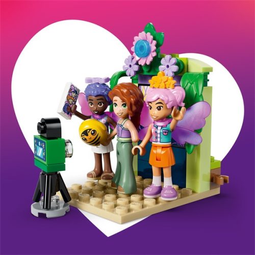LEGO® Friends Körhinta virágokkal és tündérekkel 42702