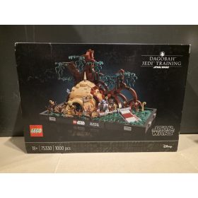   LEGO® Star Wars - Jedi kiképzés a Dagobah bolygón dioráma (75330)