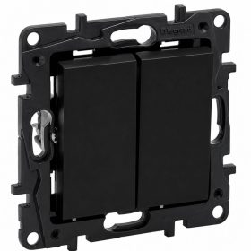   Legrand 863508 Niloé Step kettős váltókapcsoló 10AX fekete