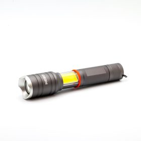   NEBO NEB-6746-G TAC SLYDE zseblámpa, 300 lumen, zoom, alumínium burkolat, IPX4, 5 féle üzemmód, elemes működés