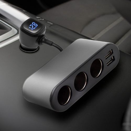 SAL SAU80W autós feszültségelosztó és USB töltő, 3.4A USB töltő, max.80Watt, fém burkolat, Voltmérő, autó-akkumulátor állapotának ellenőrzése, 12/24V járművekhez