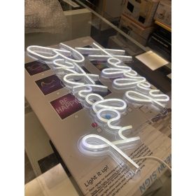   LED Happy Birthday felirat USB áramforrás / 12 hó jótállás
