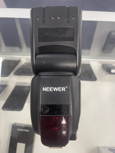 Neewer Speedlite NW600EX-RT vaku